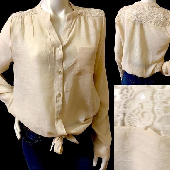 New! Lace Back knot front Top - Picture 1 of 13